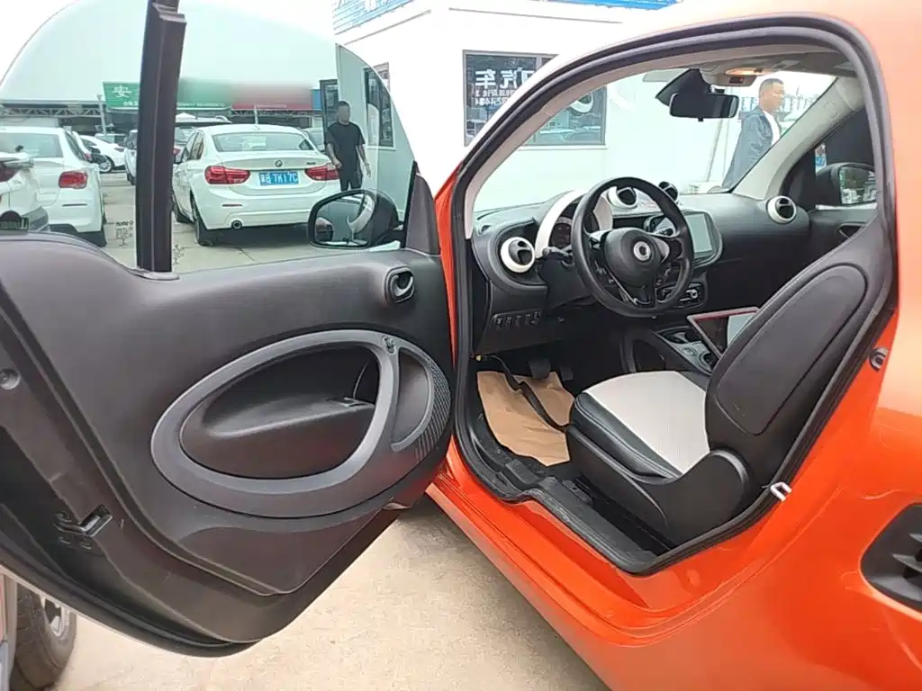 smart Smart Fortwo — миниатюра 16