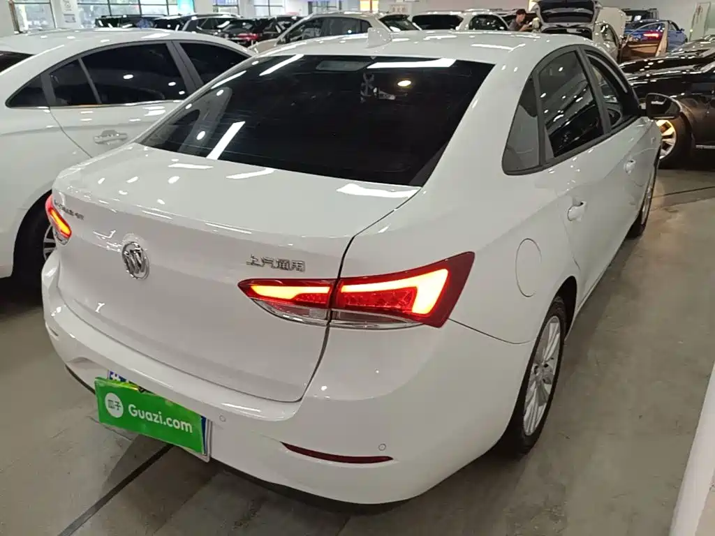 Buick Excelle — миниатюра 7