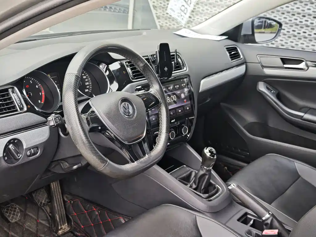 Volkswagen Sagitar — миниатюра 6