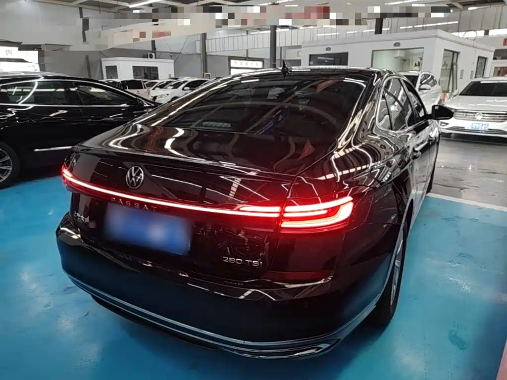Volkswagen Passat 2024 280TSI