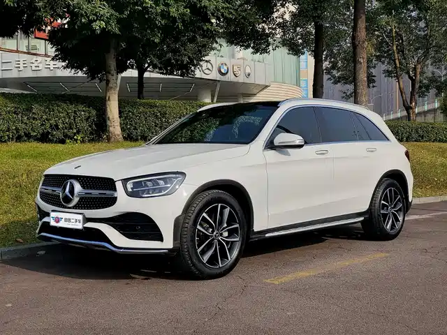MERCEDES BENZ GLC