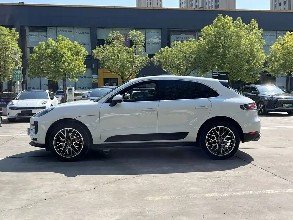 Porsche Macan — миниатюра 8