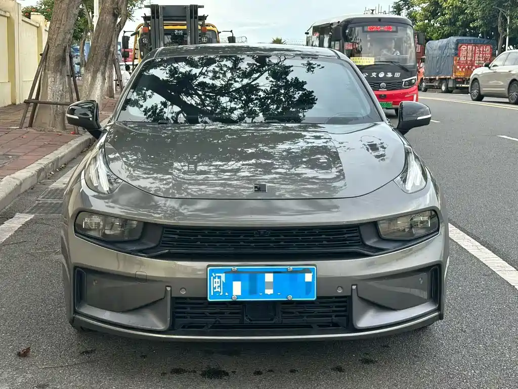 Lynk & Co 03 — миниатюра 2