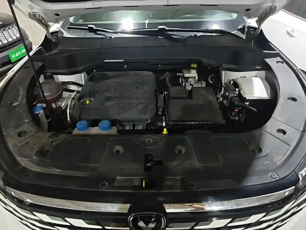Changan UNI-Z New Energy — миниатюра 22