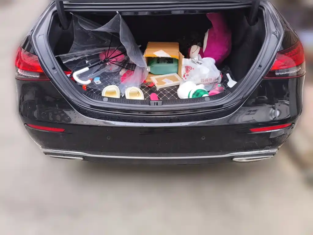 Mercedes-Benz E-Class — миниатюра 10