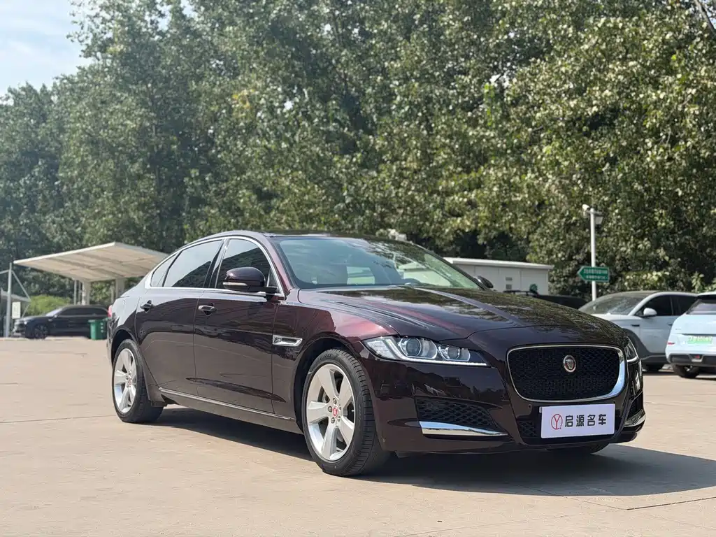 Jaguar XFL — миниатюра 2