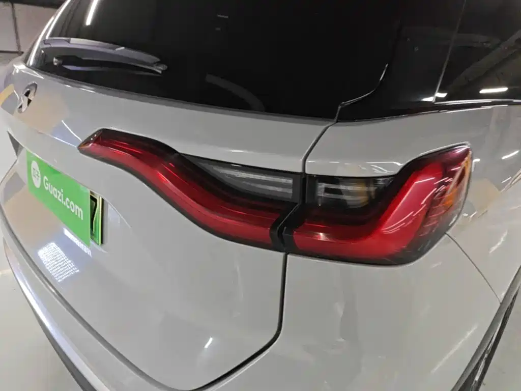 NIO ES8 — миниатюра 8