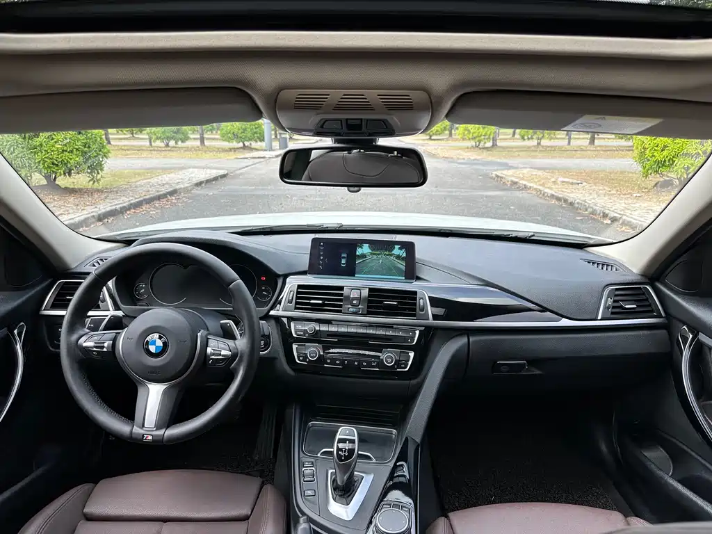 BMW 3 Series — миниатюра 8