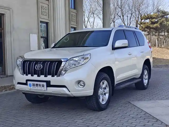 TOYOTA PRADO 2017