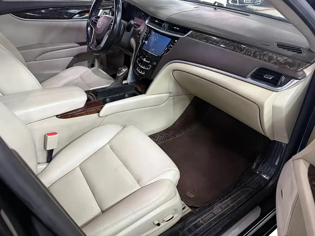 Cadillac XTS — миниатюра 8