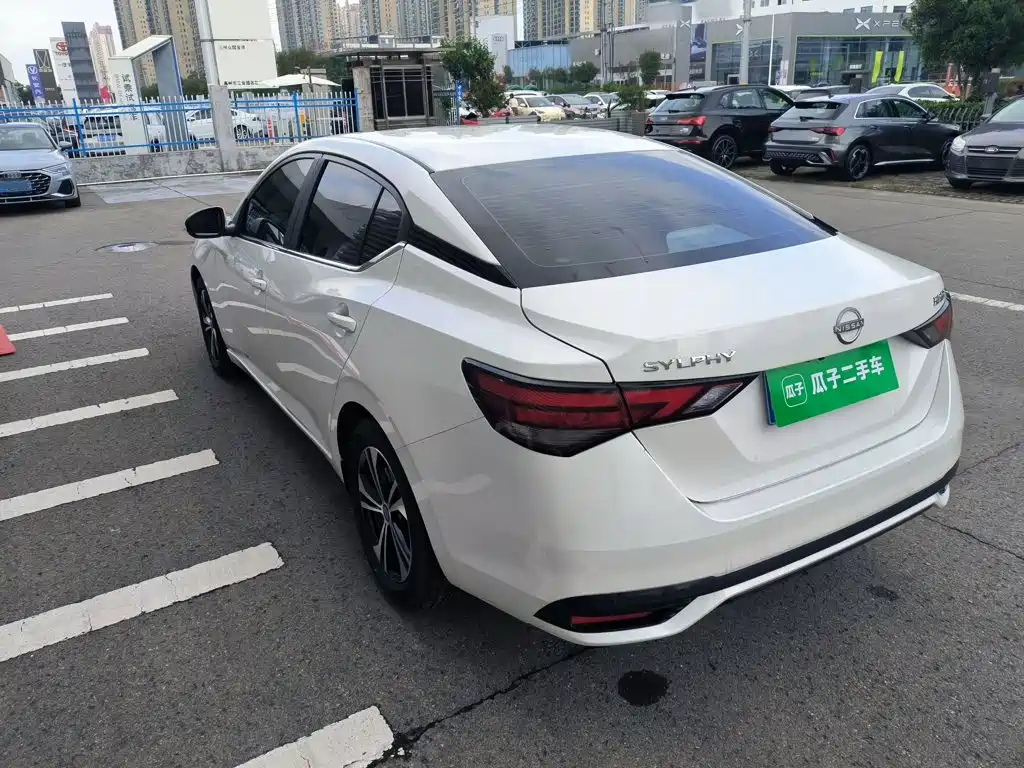Nissan Sylphy — миниатюра 5