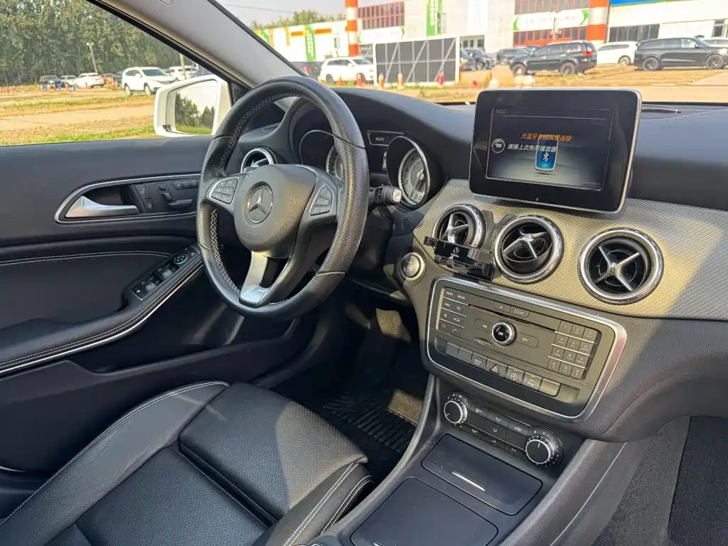 Mercedes-Benz GLA — миниатюра 26