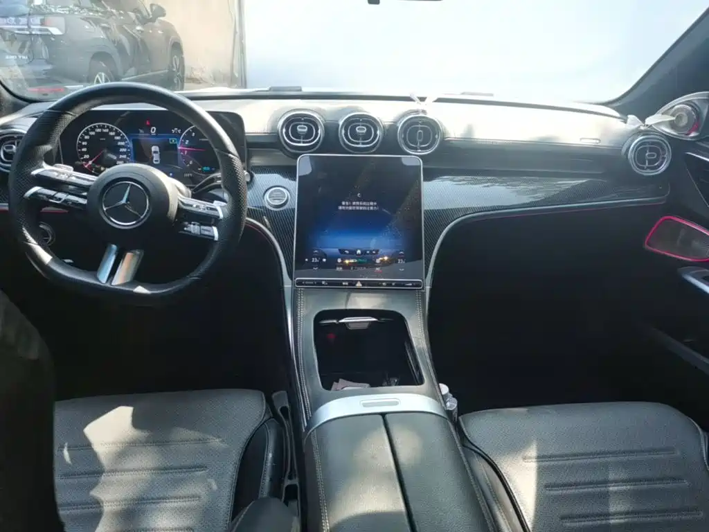 Mercedes-Benz C-Class — миниатюра 10