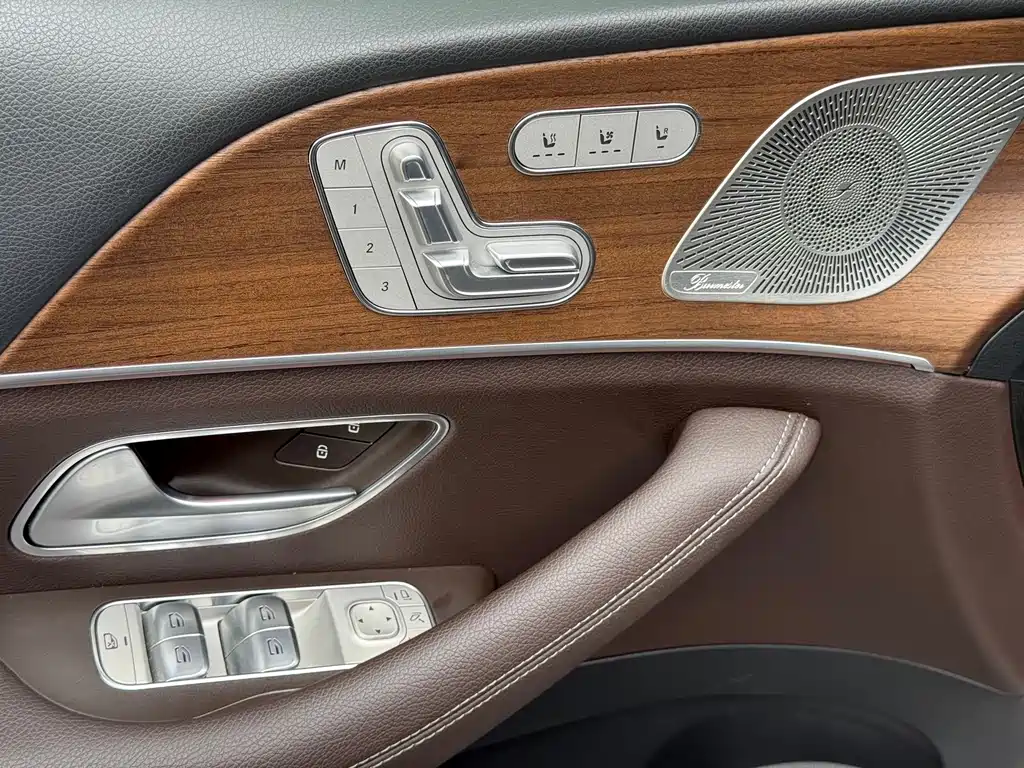 Mercedes-Benz GLS 2023 — фото 12