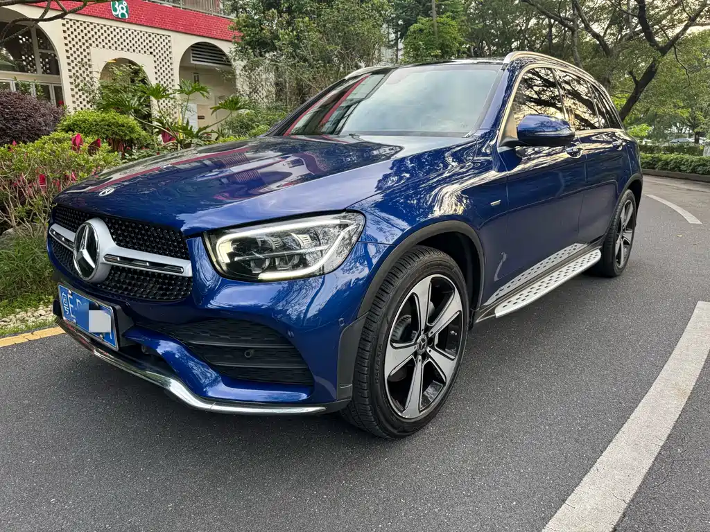 Купить Mercedes-Benz GLC
