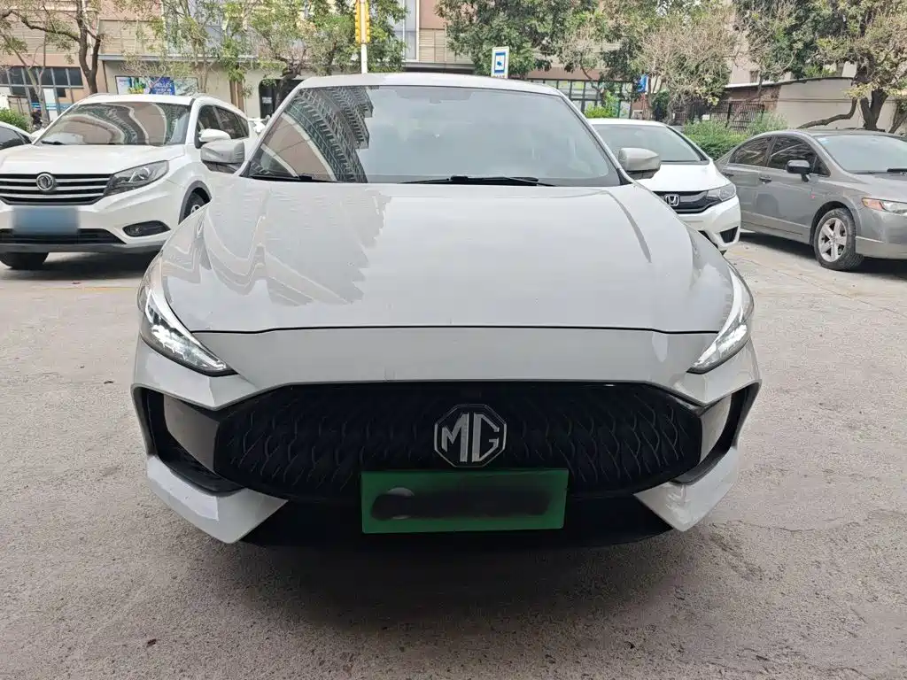 MG 5 2021 180DVVT CVT Luxury