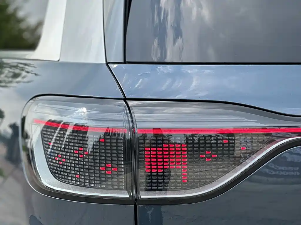 Aito M9 2024 Ultra 52kWh 6 мест