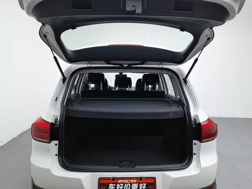 Volkswagen Tiguan — миниатюра 16