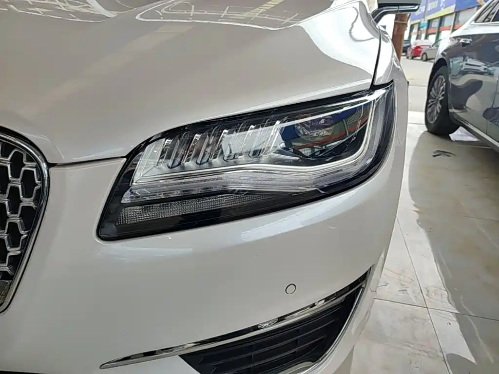 Lincoln MKZ — миниатюра 24