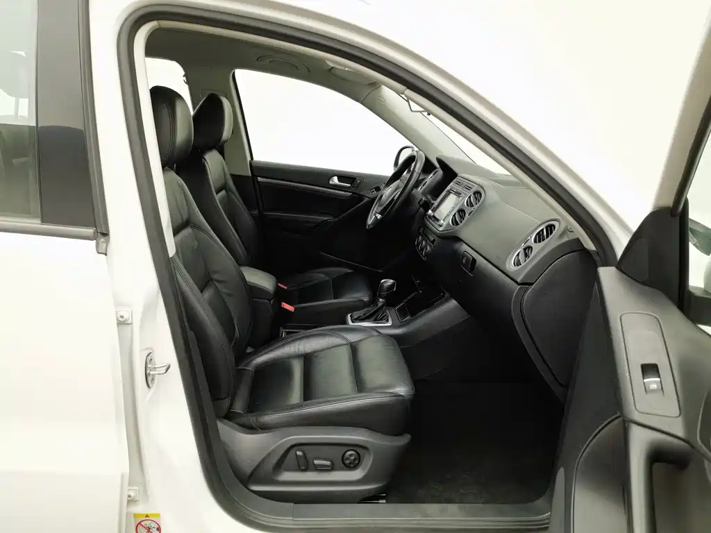 Volkswagen Tiguan — миниатюра 23