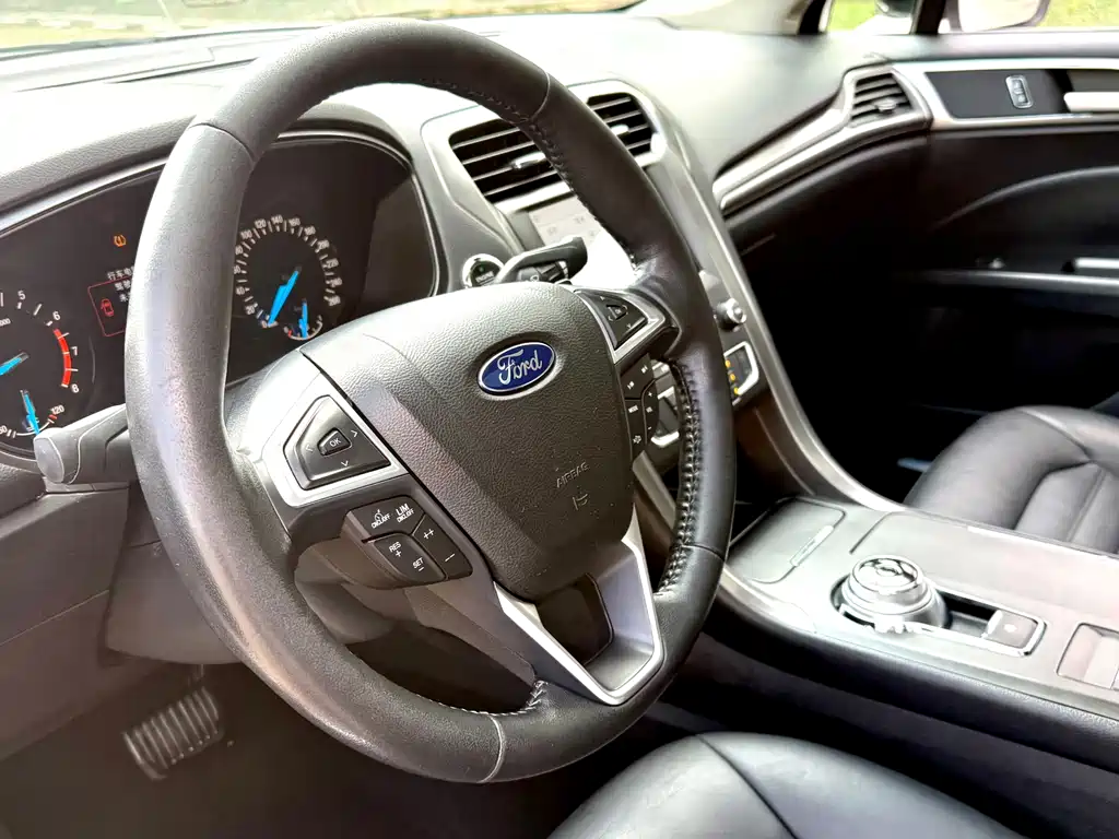 Ford Mondeo 2017 EcoBoost 180 Fashion