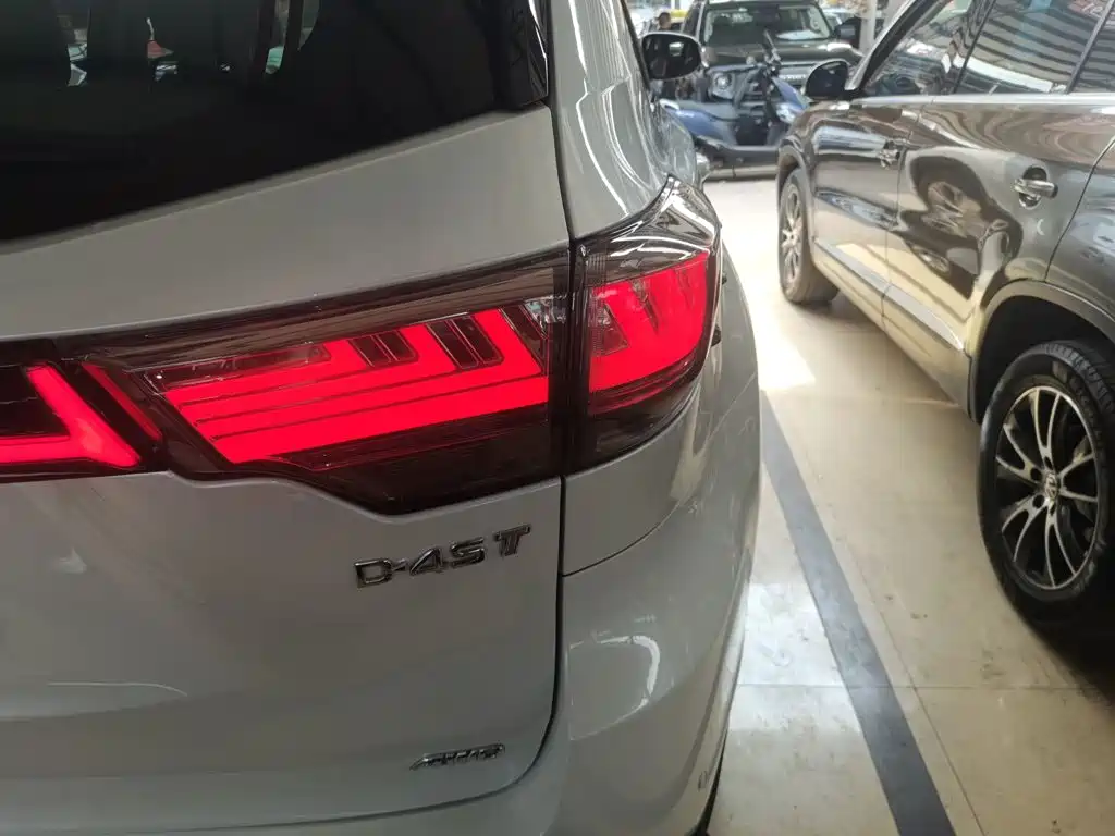 Toyota Highlander — миниатюра 25