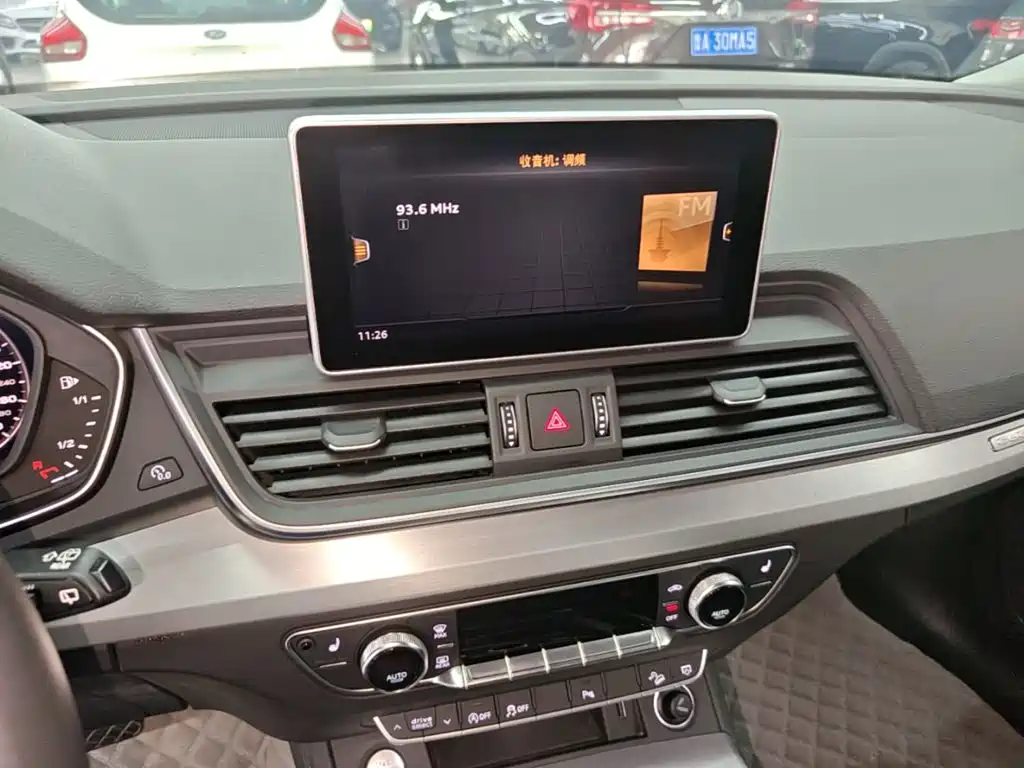 Audi Q5L — миниатюра 13