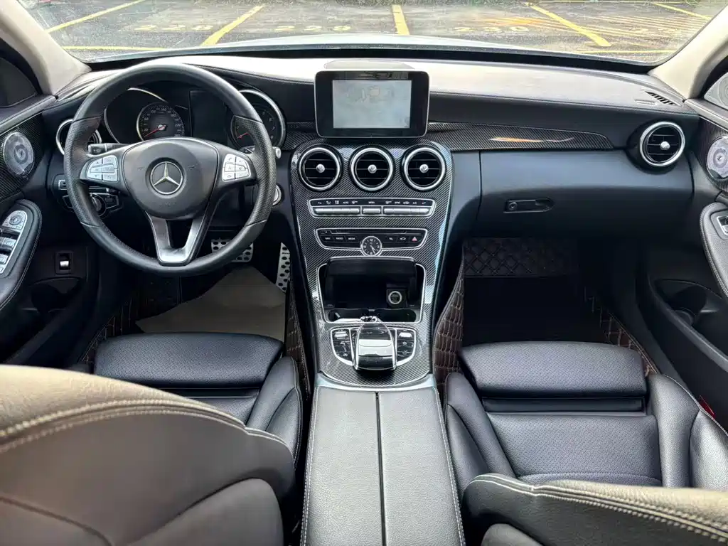 Mercedes-Benz C-Class — миниатюра 6