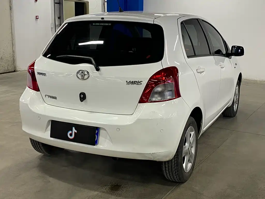 Toyota Yaris 2011 1.6GS AT