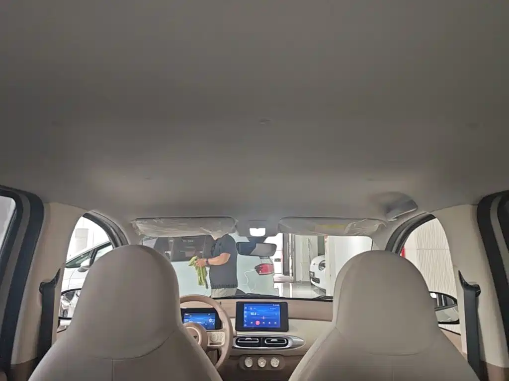 Wuling MINIEV — миниатюра 18