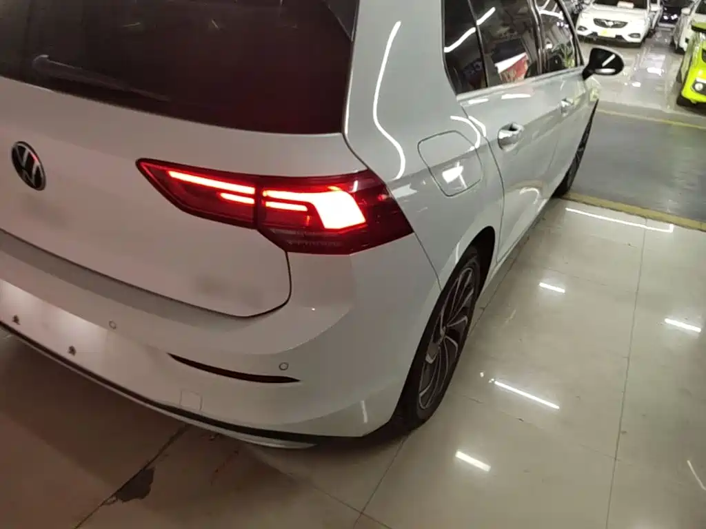 Volkswagen Golf — миниатюра 8