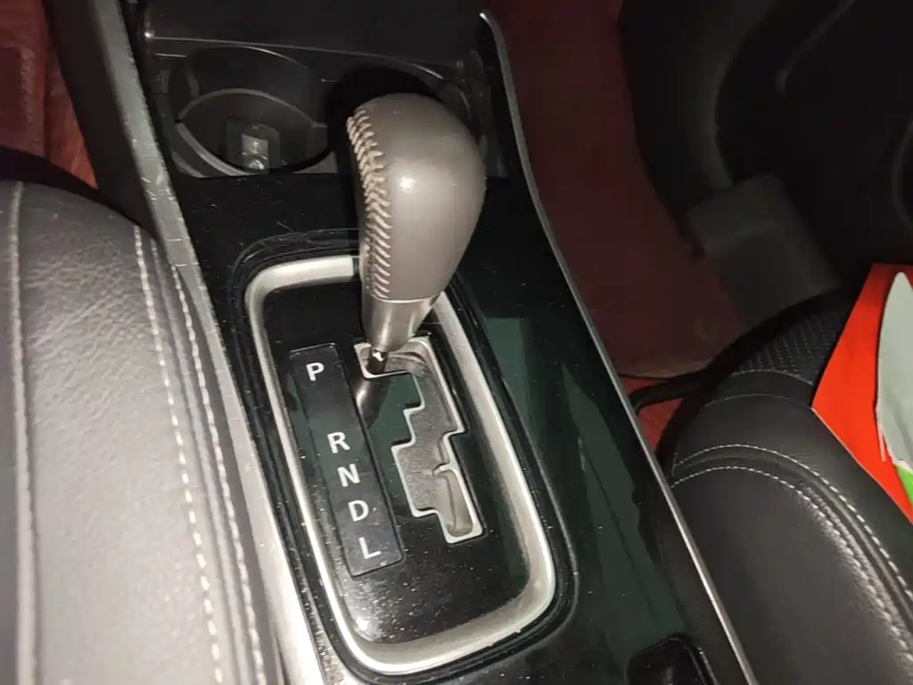 Mitsubishi Outlander — миниатюра 14