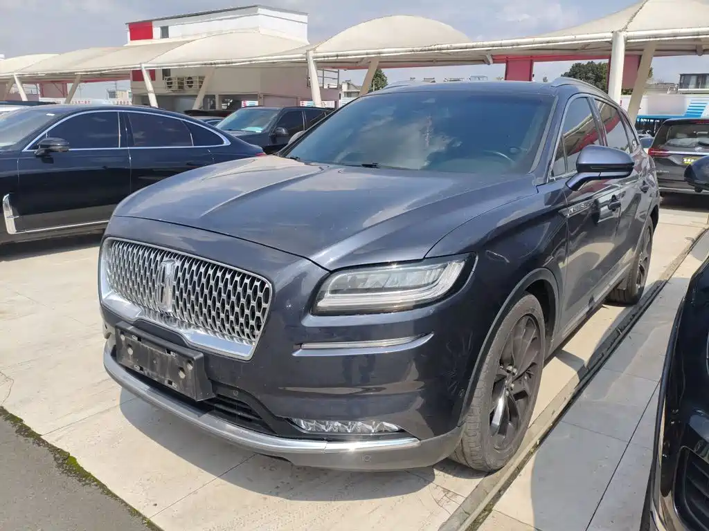 Lincoln Nautilus 2021 2.0T