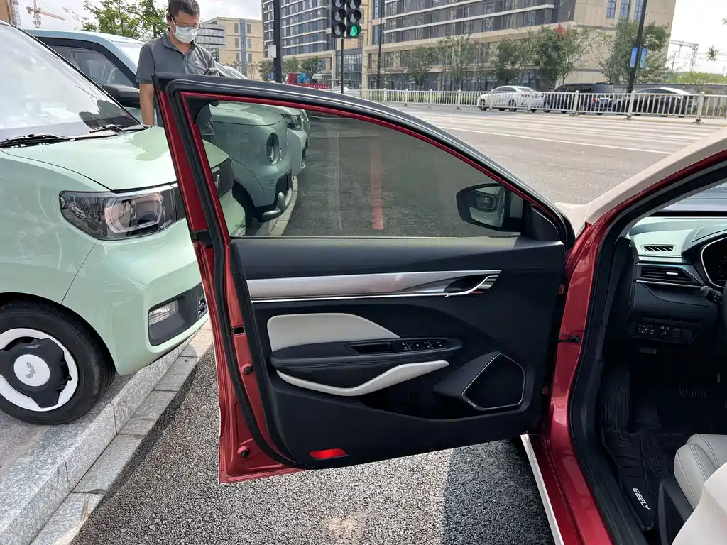 Geely Binrui — миниатюра 13