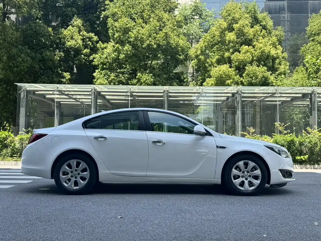 Buick Regal — миниатюра 7