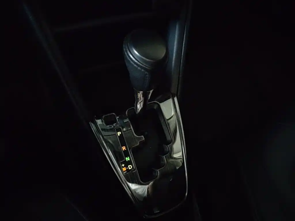 Toyota Yaris L — миниатюра 14
