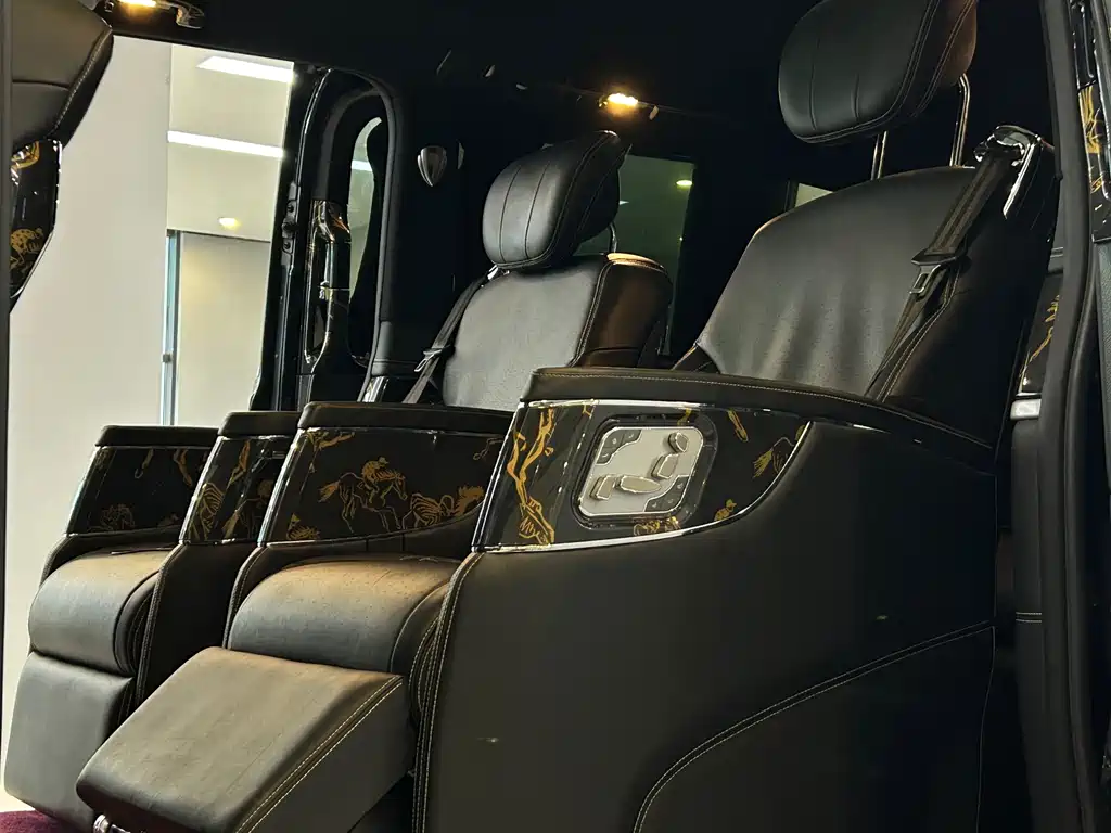 Mercedes-Benz V-Class — миниатюра 14