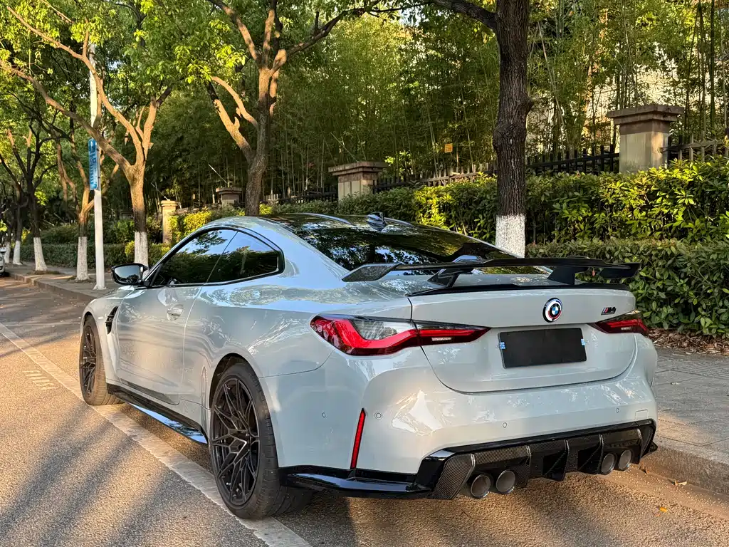 BMW M4 2022 M4
