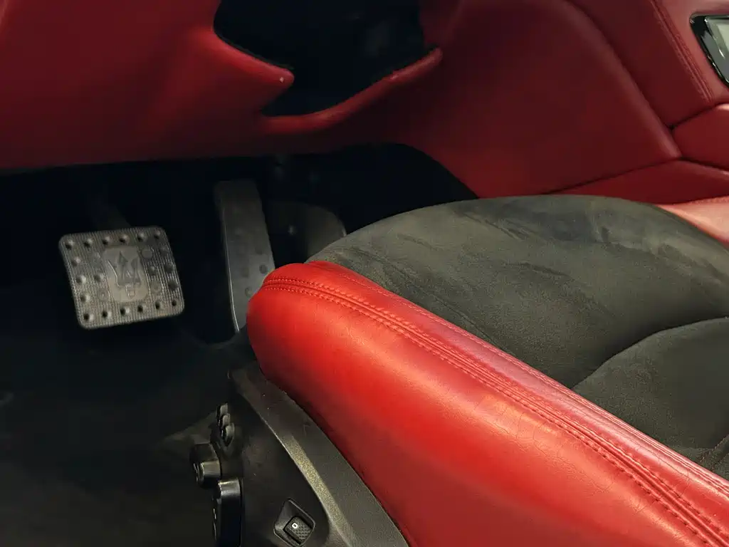 Maserati GranTurismo — миниатюра 9