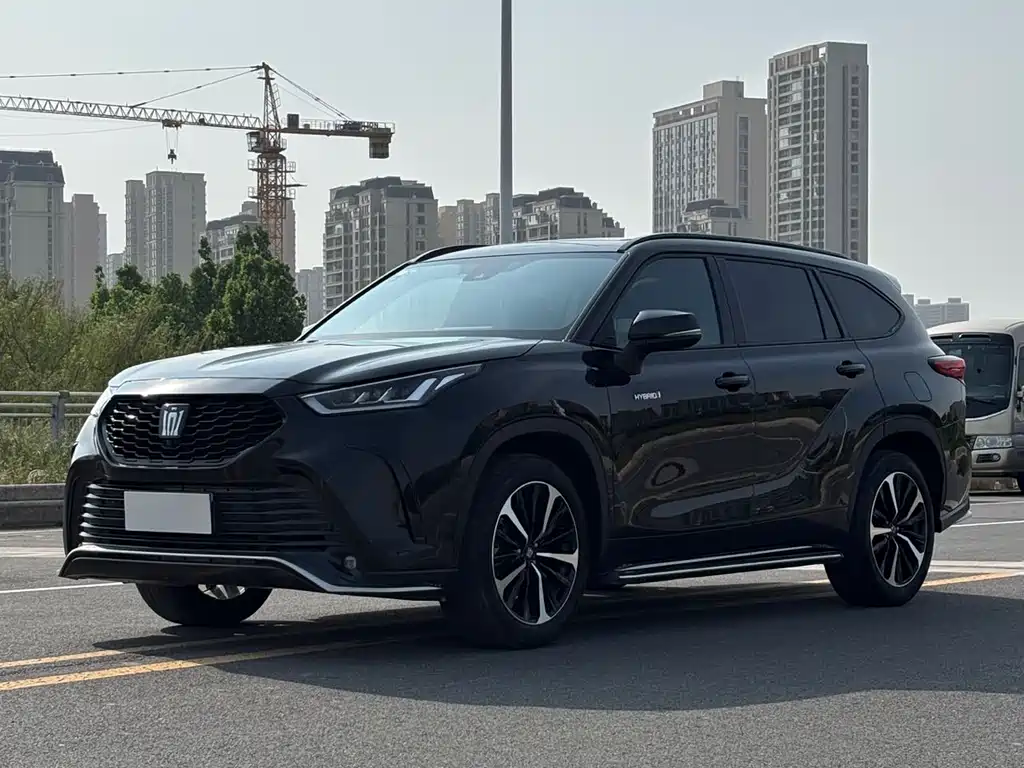 Toyota Crown Kluger 2021