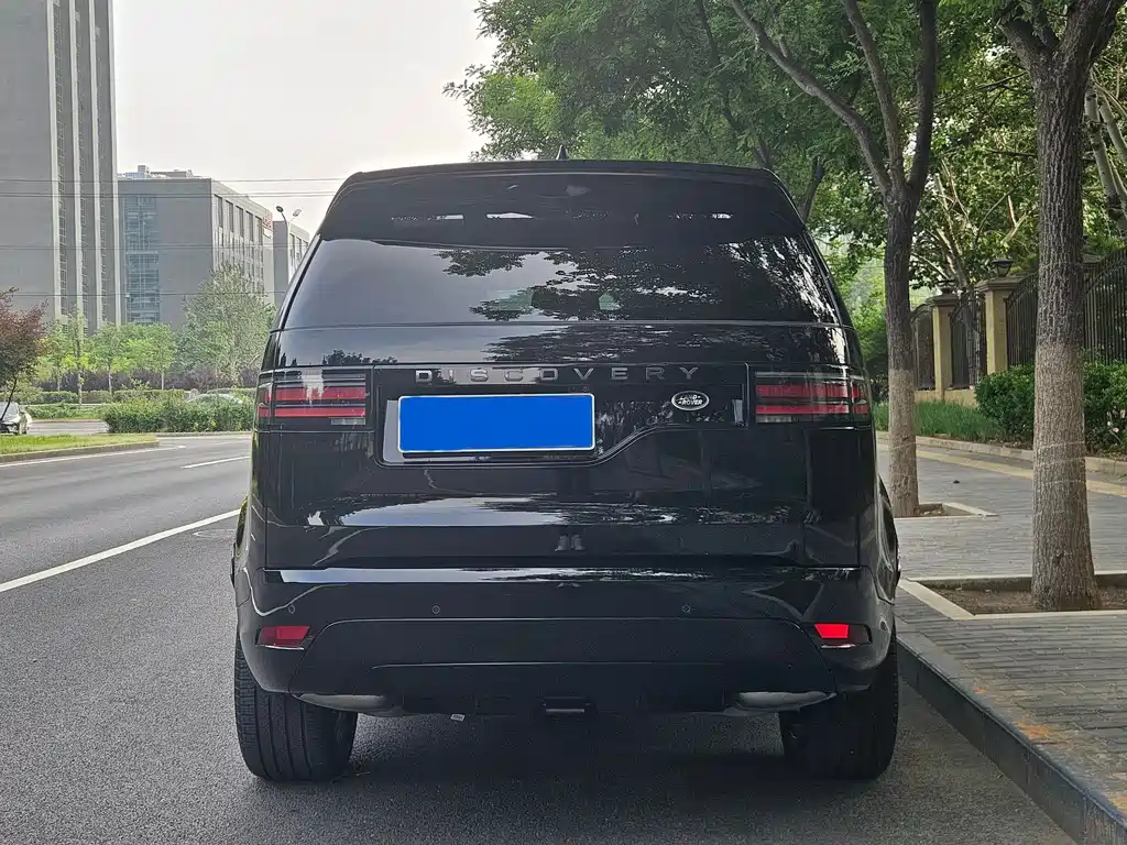 Land Rover Discovery 2025 360PS Dynamic SE