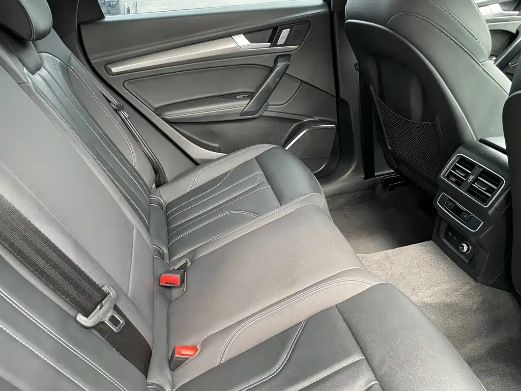 Audi Q5L — миниатюра 15