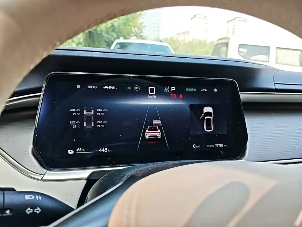 BYD L EV — миниатюра 12