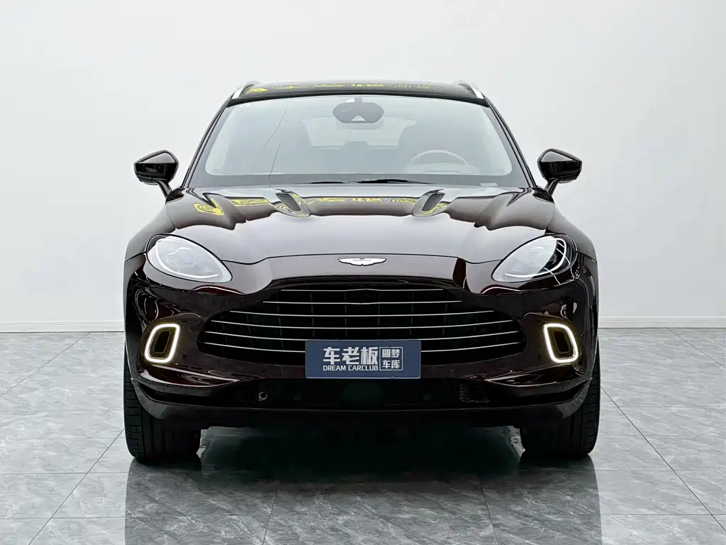Aston Martin DBX — миниатюра 2