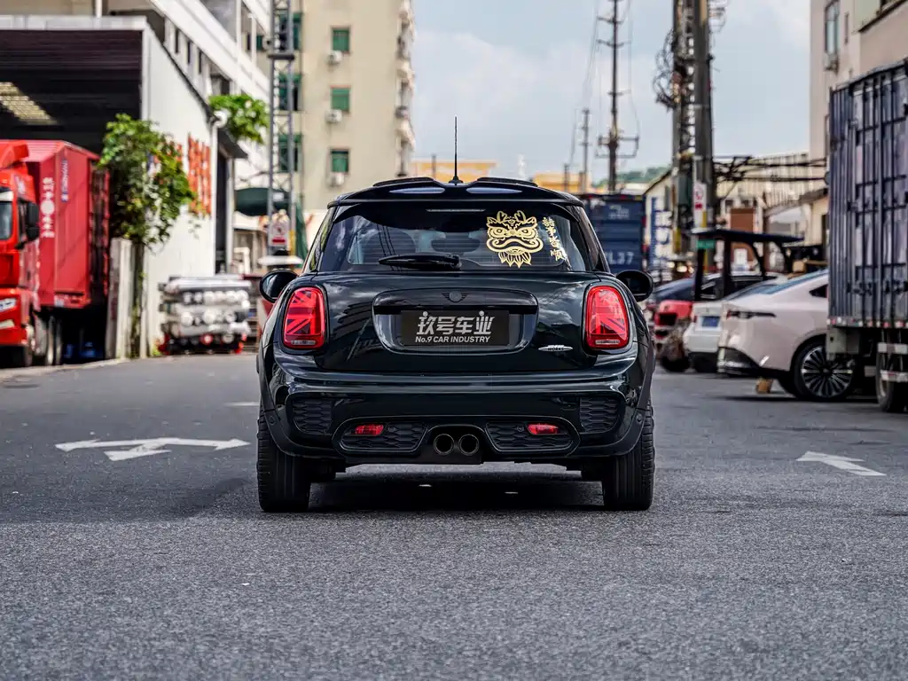 MINI JCW