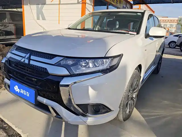 MITSUBISHI OUTLANDER 2021