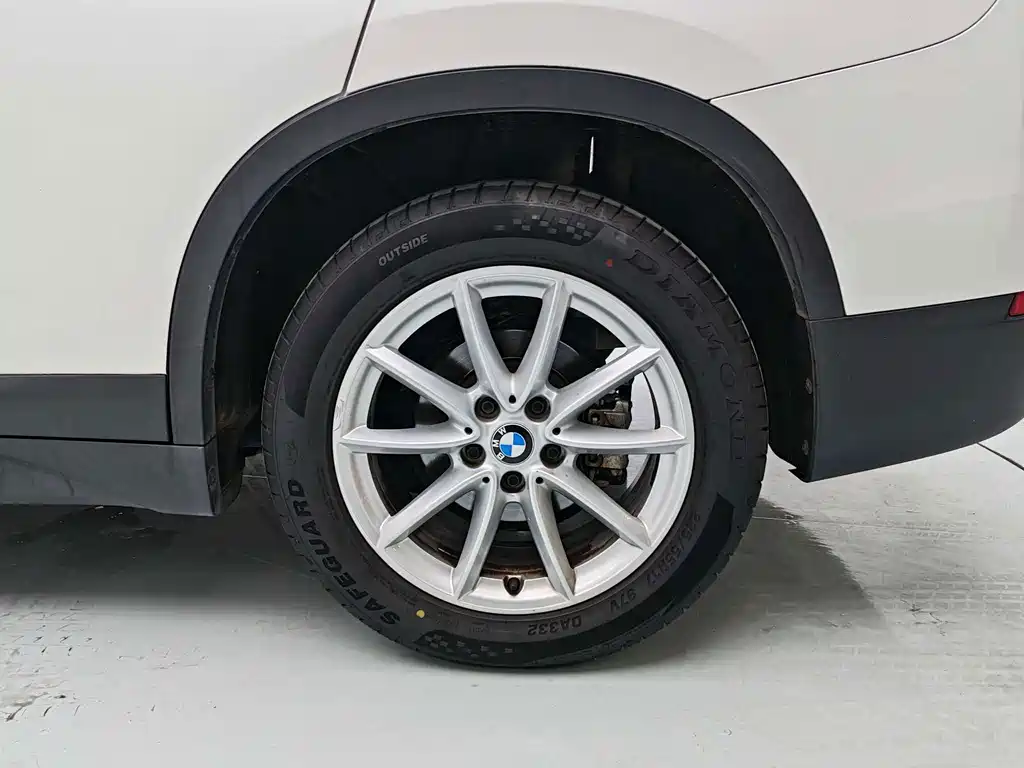 BMW X1 — миниатюра 14