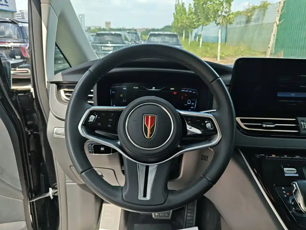 Hongqi Hongqi HQ9 PHEV — миниатюра 11