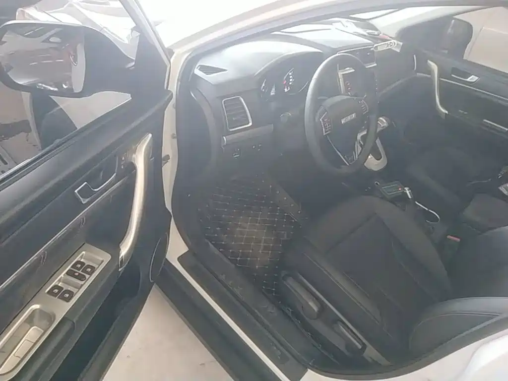 Haval M6 — миниатюра 16