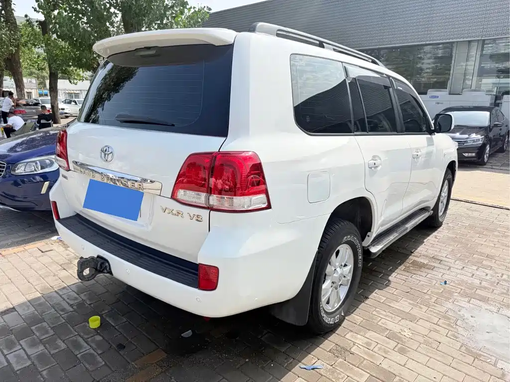 Toyota Land Cruiser — миниатюра 13